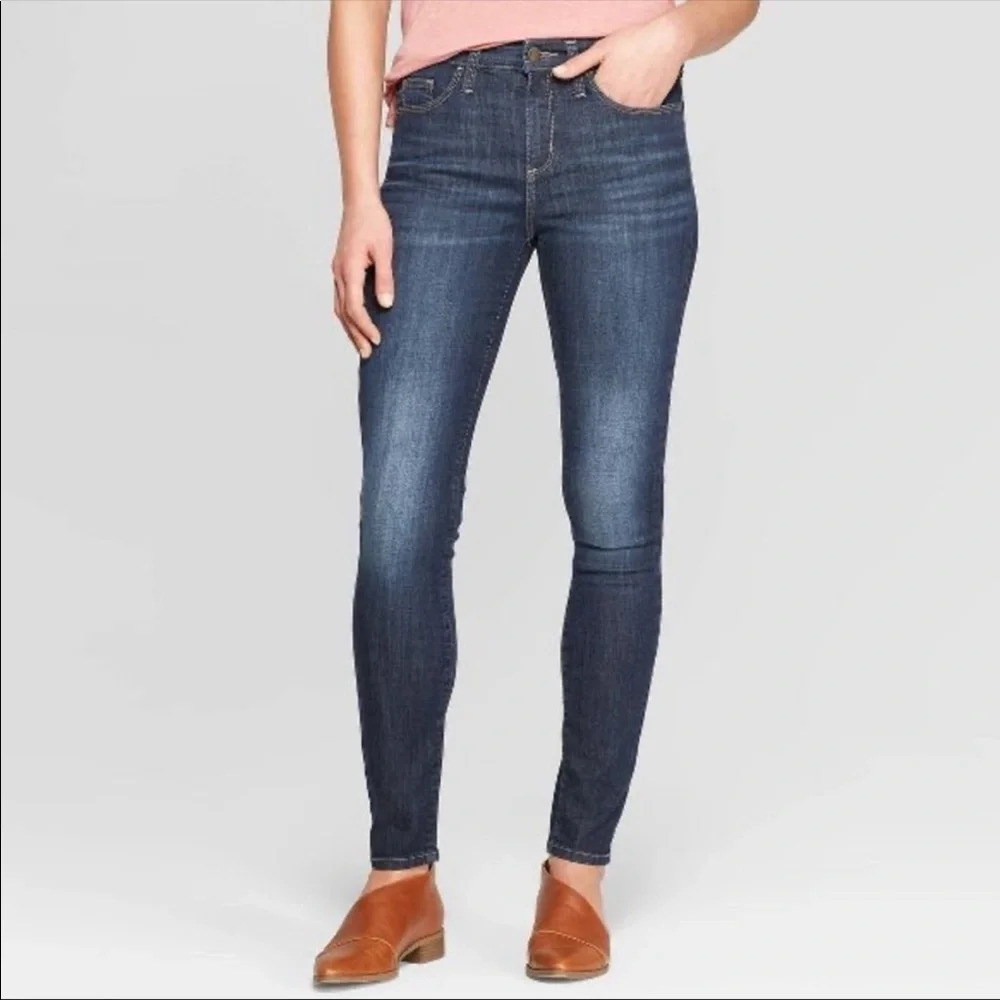 Universal Thread jeans - 2 pairs